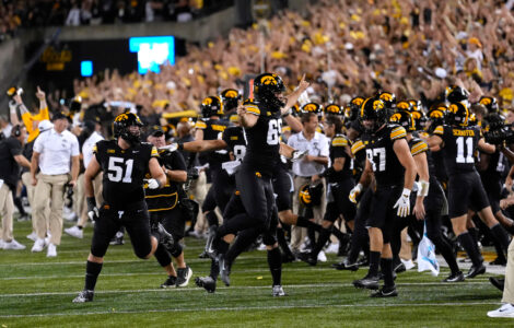 Buhr hits 42-yard field goal with 15 seconds left to lift No. 21 Iowa past Iowa State, 16-13